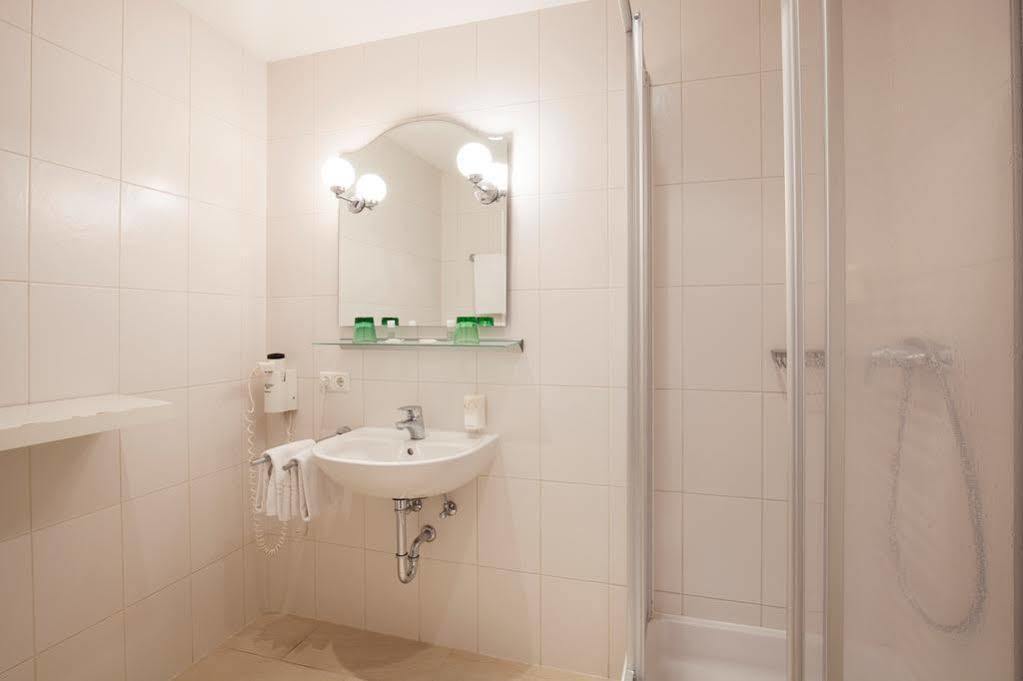Keramikhotel Goldener Brunnen Hotel Gmunden